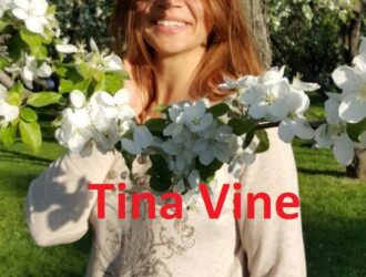 Дорогие друзья сейчас в эфире Tina Vine. Заходите на эфир слушайте с нами!
