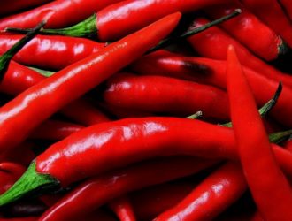 Почему бессмысленно запивать острый перец водой?